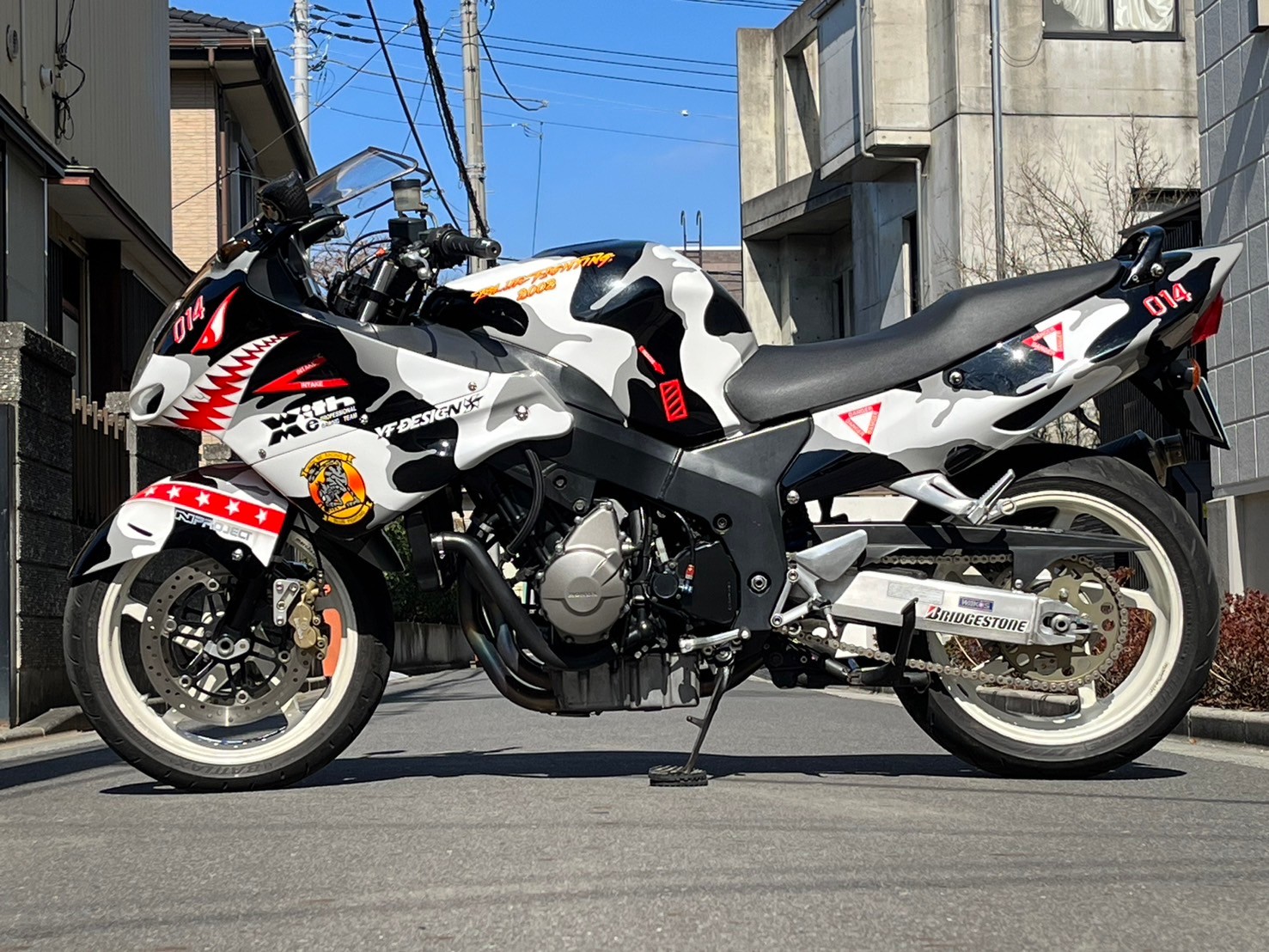 CBR1100XX WM 014号機 タクティカル迷彩カラー（市街地戦） – WITH ME 